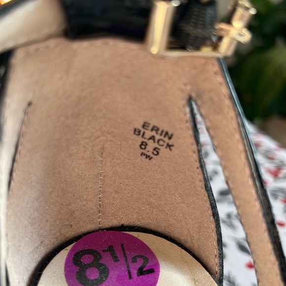 MRKT high heeled black shoe. Size 8.5. Beautiful condition. - Picture 8 of 8